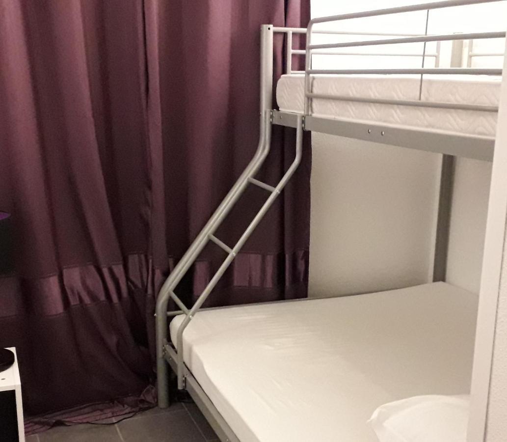F2 50m De La Avec Parking Privé Appartement *