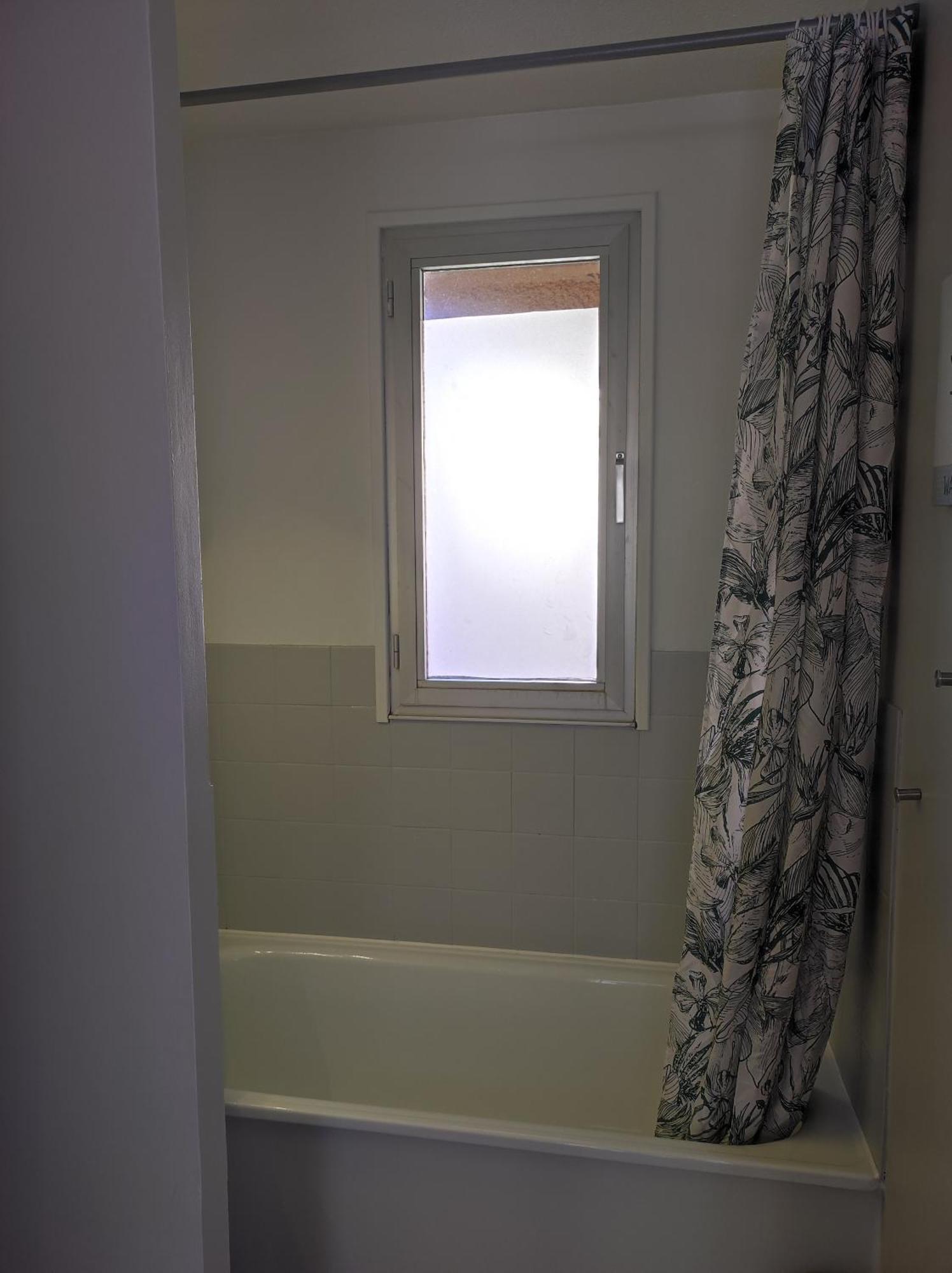 Apartment F2 50m De La Avec Parking Prive *