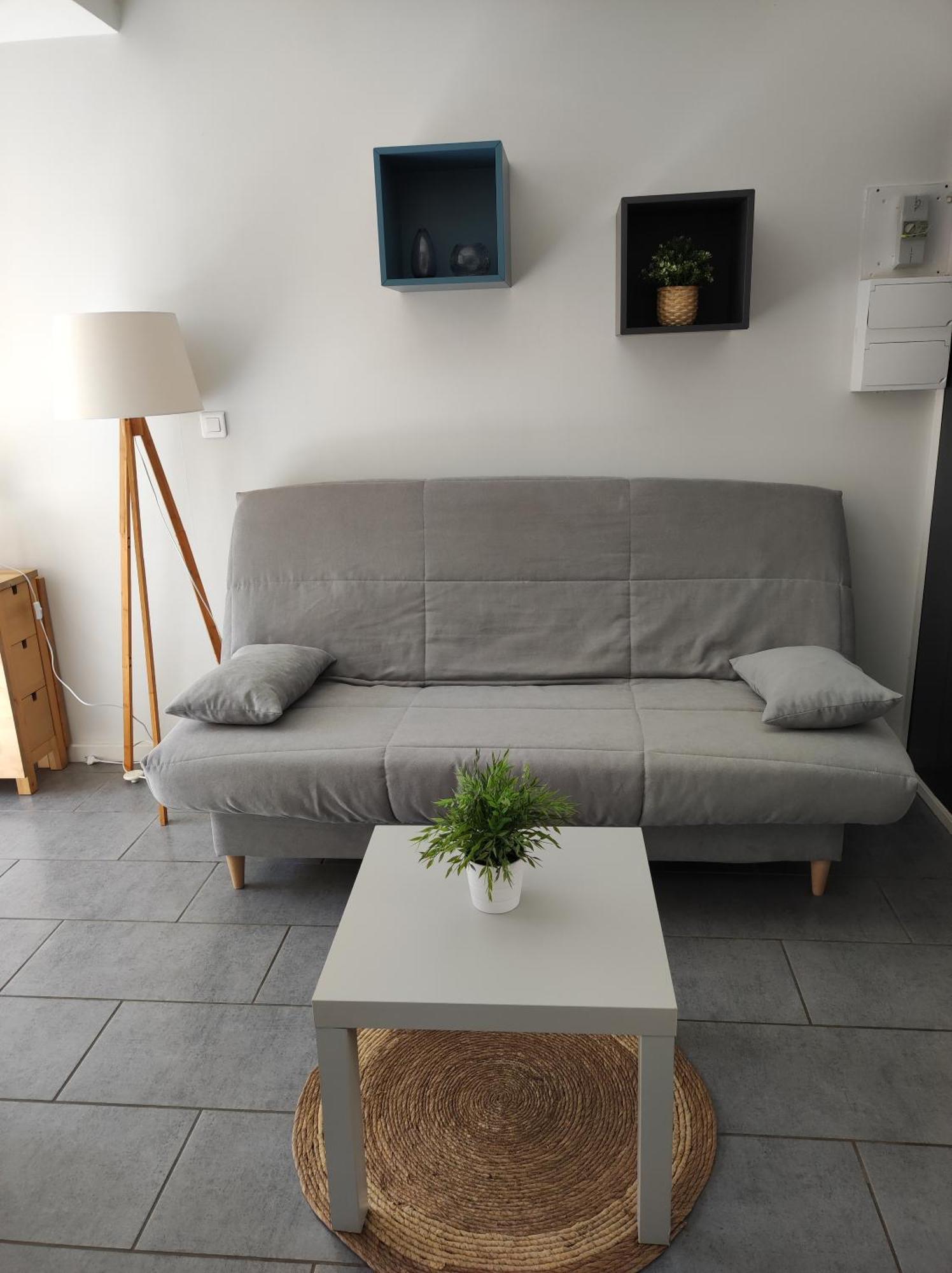 Apartment F2 50m De La Avec Parking Prive *